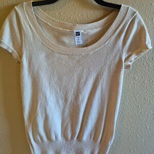 Gap Scoop Neck Cap-Sleeve Sweater in Beige